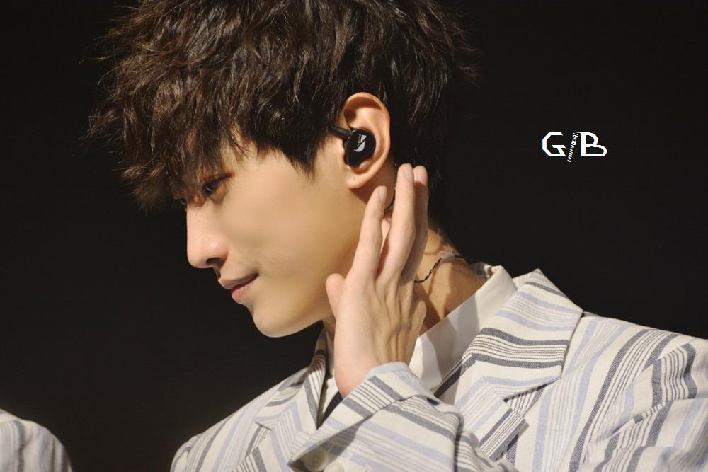 apopo65's tweet photo. 진영
@_jinyoung911118 http://t.co/97BQYOEYRV