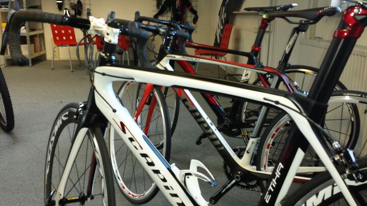 AltissimoBikes's tweet photo. Alweer zin in het voorjaar?  Kom alvast eens kijken naar de nieuwe #Racefiets collectie. #Altissimo-bikes http://t.co/LeLFSLDED5