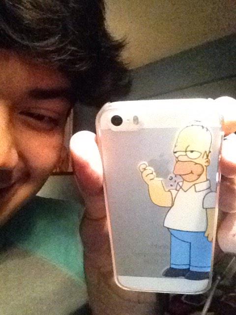 juniordhoyos's tweet photo. La mejor funda de la faz de la tierra para un iPhone 🙌🙌🙌🙌✌️😁
-#HomeroSimpsom 🍩🍩🍩🍩🍎🍎🍩🍩🍩🍩🍩 http://t.co/OBJTYjuRs3