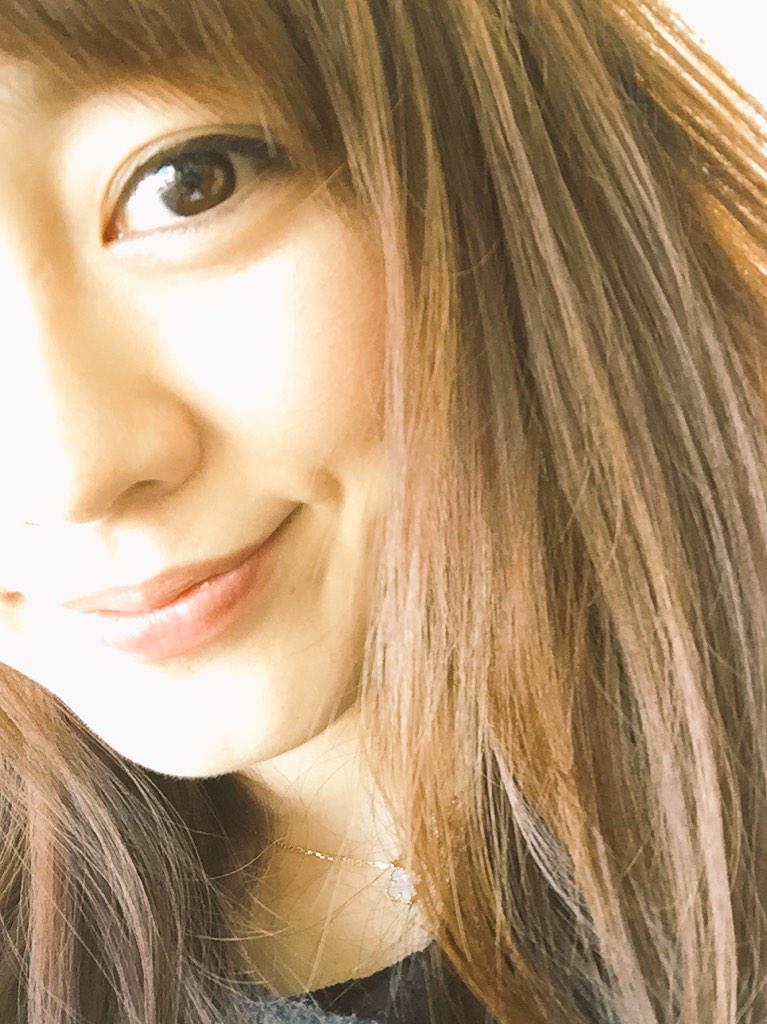 丘みどり على تويتر 美容院行ったから髪ツルツルだよ Http T Co Nebgqunm6z