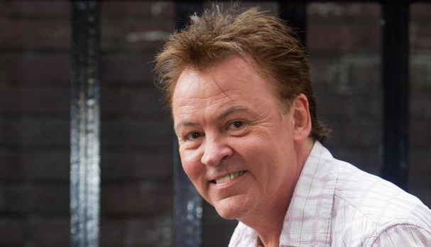 Happy 59th Birthday, Paul Young. 