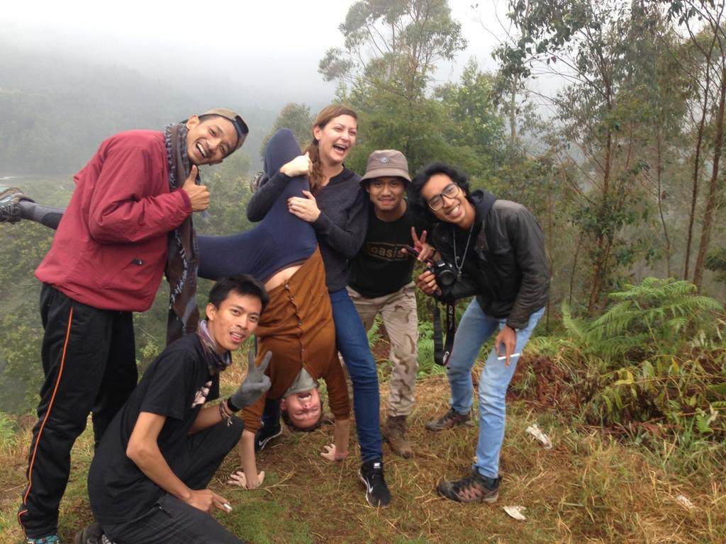 permanasydik's tweet photo. @ID_Pepsi bahagia itu sederhana #LiveForNow http://t.co/0kluL8l0l5