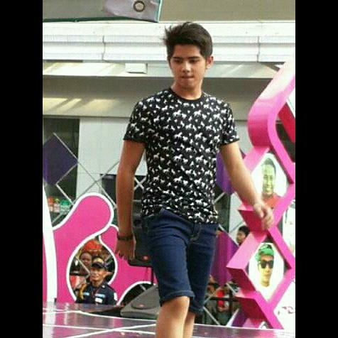Alicious_skw's tweet photo. Makin cakep aja lo bang <3 http://t.co/ORogGRrc1c