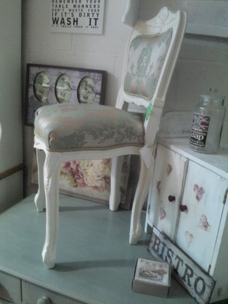 _EMPORIUM's tweet image. Shabby chic, antique, retro &amp;amp; vintage showrooms Aladdin's Cave of goodies open 10-4 Letchworth today @YourGreenHouse