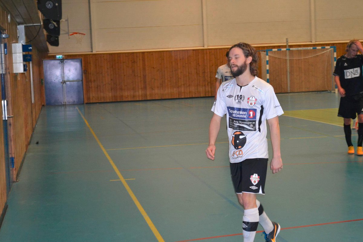 0 poeng forrige helg - Skuta skal snus allerede førstkommende lørdag mot KFUM. bit.ly/1ueiTfs. #futsalnor