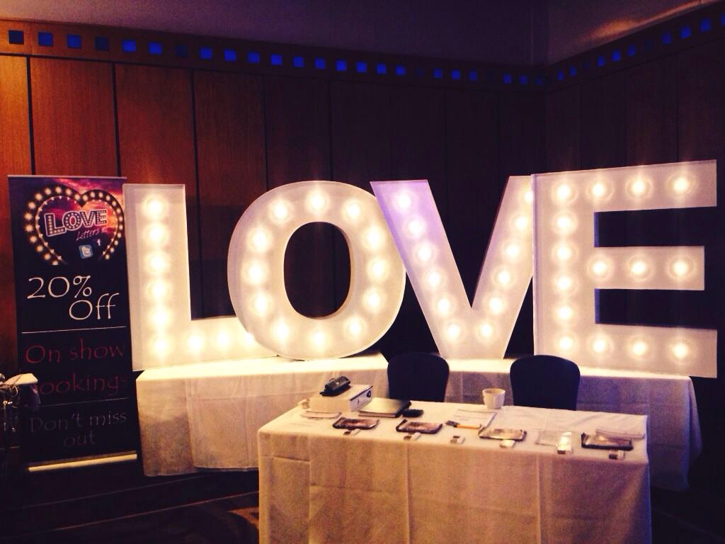 Lovelettersne's tweet photo. Valentines day!
Hire Love or our giant heart for your event / wedding proposal http://t.co/03nJrpiSZ5