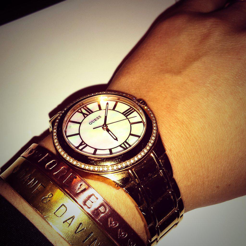 Nieuwe maat er bij😉#live #love #life #laugh #carpediem #armband #uniek #persoonlijk #naam #statement #name #charms💖