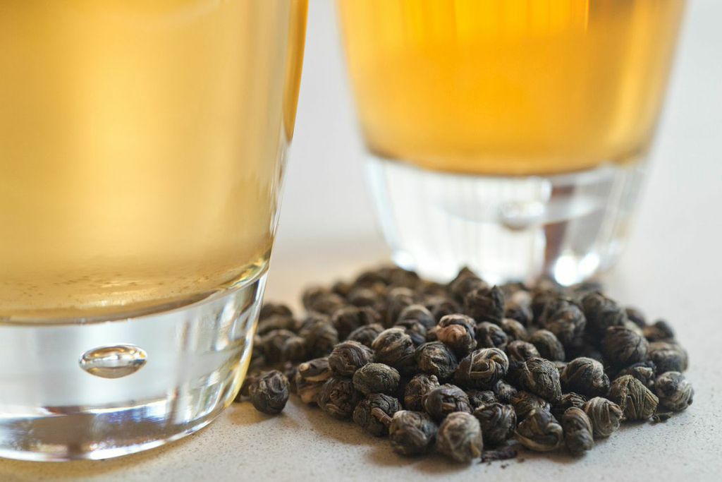 TEAVANA's tweet image. #TeaoftheWeek: Jasmine Dragon Phoenix Pearls bit.ly/JasminePearls

Notes:
Smooth green tea w/a rich jasmine bouquet