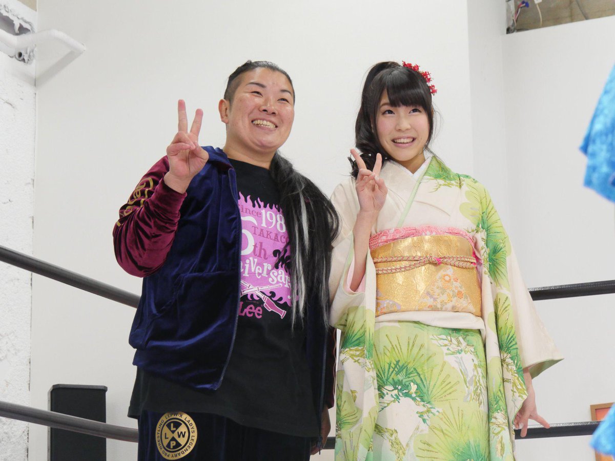 tarao0602's tweet photo. 遠藤さんとのツーショットチェキ(笑)#ブリバト #llwx http://t.co/A2pTV60srg