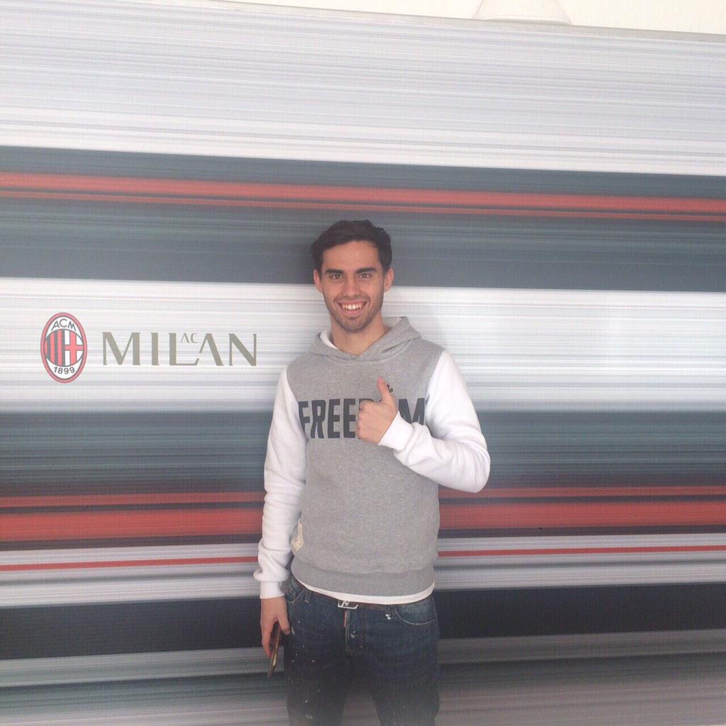 Official: Suso Joins AC Milan B7jAatlIYAAH7R9