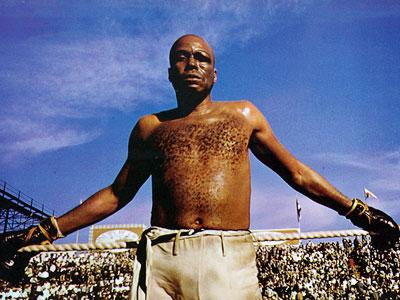 Happy 84th Birthday to James Earl Jones.
Battled segregation and prejudice in THE GREAT WHITE HOPE (1970) 