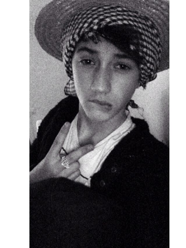 CailloceT's tweet photo. Vous aimez ? 💎
#LittleMonster #Monster4Life #MonsterStyle #Gay #Gayboy #Boy #Unfriended #GagaBestFans2015 #QueenGaga http://t.co/cx9MtknTNh