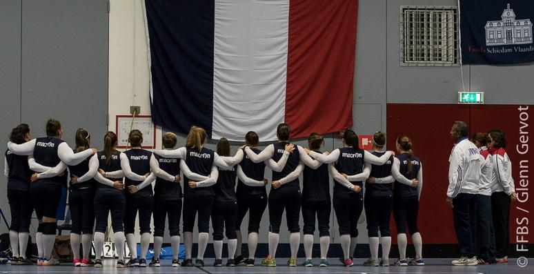 French team United during France national anthem at <a href="/TheCupNL/">TheCupNetherlands</a> 2015 tournament <a href="/FFBS_BASEBALL/">France Baseball Softball ⚾️ 🥎🖐</a> <a href="/Raina21H/">Raina Hunter</a>