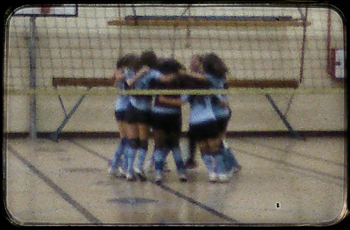 satochadeportes's tweet photo. #VoleySA remontada de nuestras cadetes (2-1). Gran partido de todo el equipo. Ejemplo de superación. ¡Enhorabuena! http://t.co/QWQmzQ1kQx