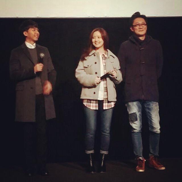 chaewonbot's tweet image. "@CJEnMMovie: &amp;lt;#오늘의연애&amp;gt; 2015.01.17.토 무대인사 포토 공개! 
#이승기 #문채원 #박진표 감독. 

오늘 채원씨 쏘 큐트~ 승기씨 쏘 자상~ ❤️ http://t.co/zfrCHSTiDe"