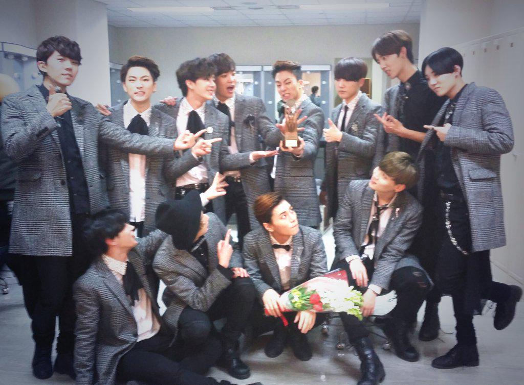 XENO_T_twt's tweet image. To.ToppKlass 
지난 시간동안 함께해준 너무나 고마운 탑클래스야 이 상 함께 받아줘서 고마워♡앞으로도 우리도 궁이도 응원 많이 해주세요 우린 하나니까!!더 하고 싶은 말들은 공카에 남길게요 고마워요💕