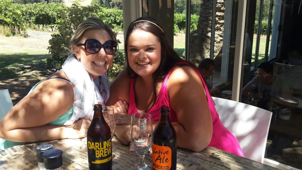 Tanielle88's tweet photo. #beeroclock Enjoying beer with my bestie @CafeRuby  #slowbeer #nativeale @DarlingBrew http://t.co/cPGrqQHh7X