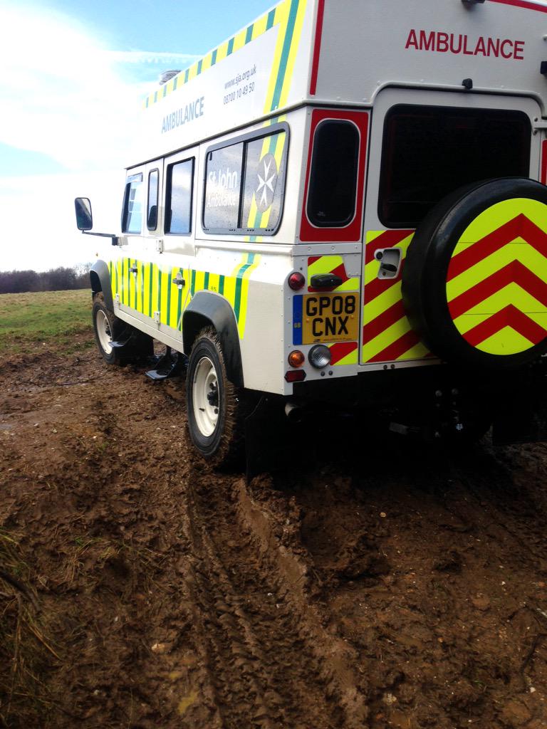 Pdotwebber's tweet photo. Out marshalling the Sussex Masters Xcrountry #lancingmanor good clean mud and sun! with Worthing Striders @UKRunChat http://t.co/lgXcydXs85