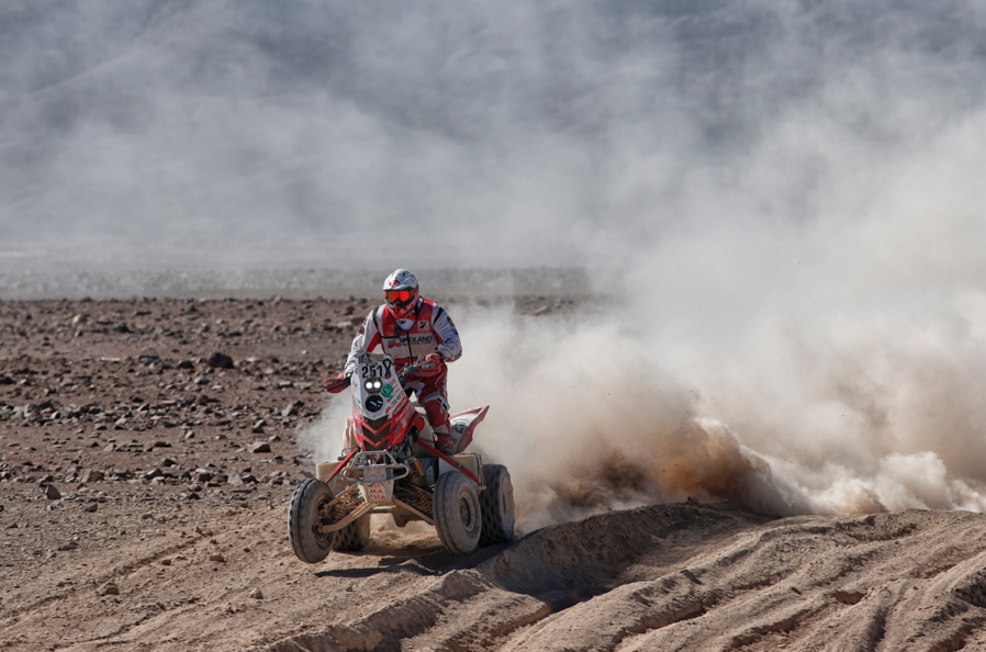 Congrats to <a href="/rafal_sonik/">Rafał Sonik</a> who won his 1st <a href="/Dakar/">DAKAR RALLY</a> title in Buenos Aires. Photo: <a href="/dakar/">DAKAR RALLY</a> ”
