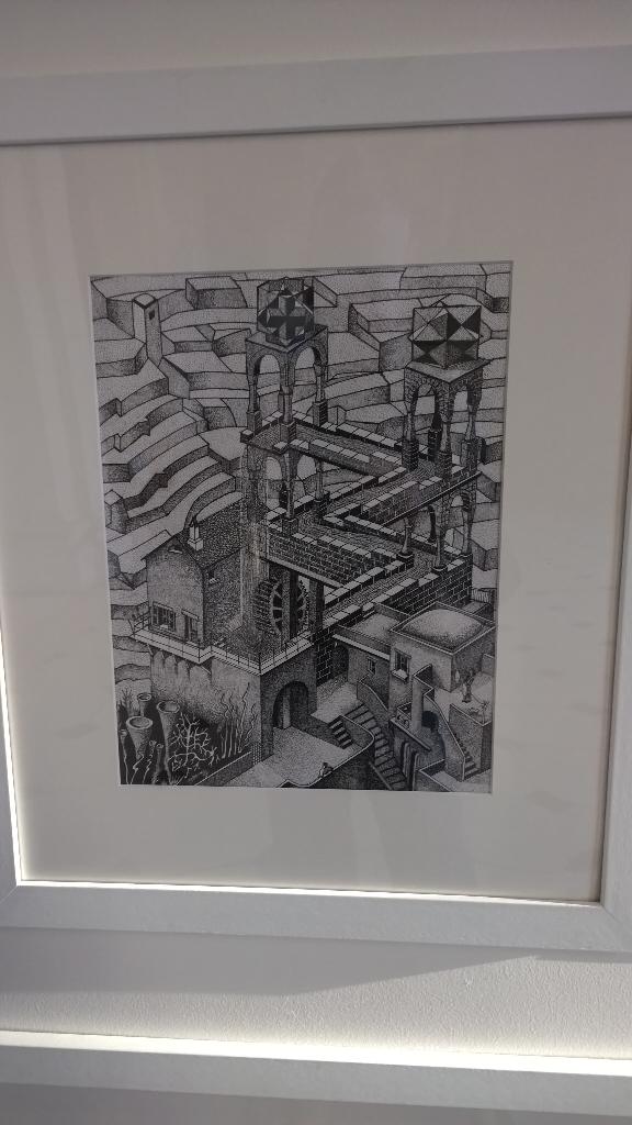 glennh1814's tweet photo. Some very impressive, thought provoking pieces @DublinCityHall exhibition of artwork by prisoners #FallenBird http://t.co/1VxNmzkbD6