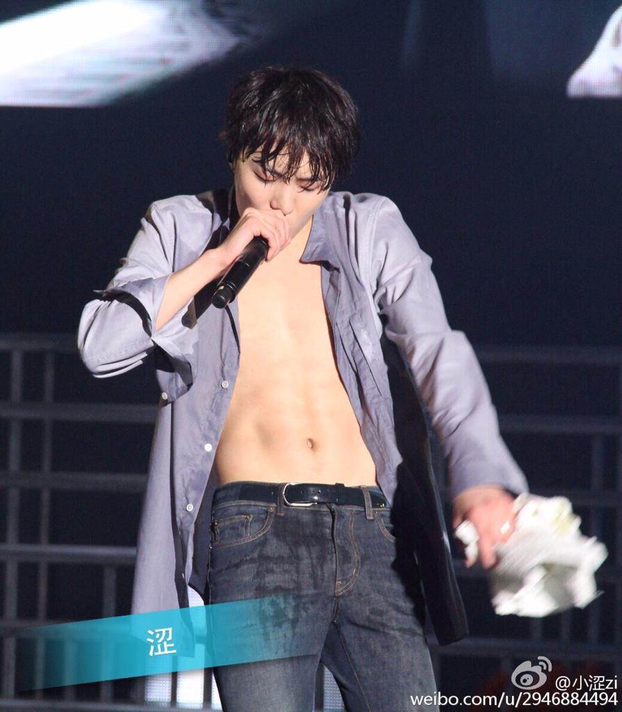 MINORALWATER's tweet image. H FVCKING D HD HD HAHAHADEAD