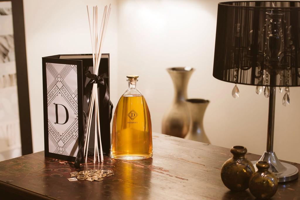 DanheraItaly's tweet photo. E' nel #profumo che il ricordo rivive ancora una volta. #fragrances #arredoolfattivo #madeinItaly #Ecolinestore http://t.co/I0dbBv8EX1