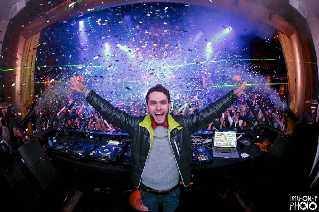 ZeddFanPage_'s tweet photo. "@Zedd: Vegas!!! Playing @XSlasvegas tonight!!!!! See u later :)!! http://t.co/vvCa7Vz9v8"