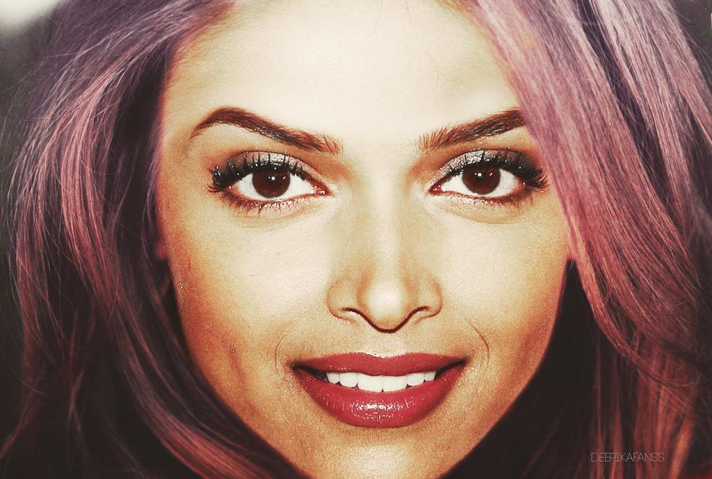 deepikafanss's tweet photo. My edit again 😁 Manip 😍 http://t.co/EngCt53aQD