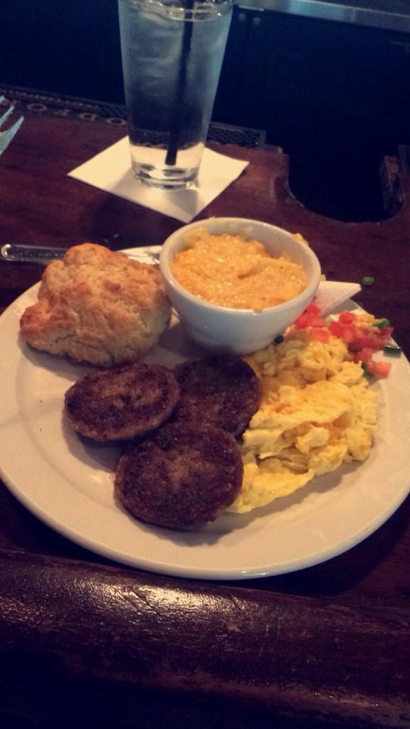 Ugabear's tweet image. Bear proud of oldest cub's morning meal this fine day in Savannah. #goodeats #bmatthews