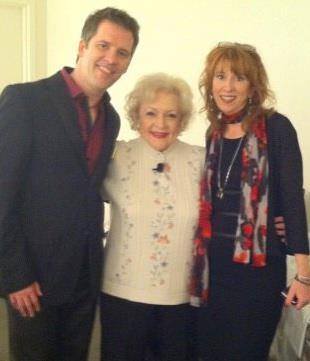 FubbleEnt's tweet photo. Happy Birthday @BettyMWhite from your friends with @LaughFest Wishing you a beautiful day!!! #BettyWhite http://t.co/7NLOQJZHgd