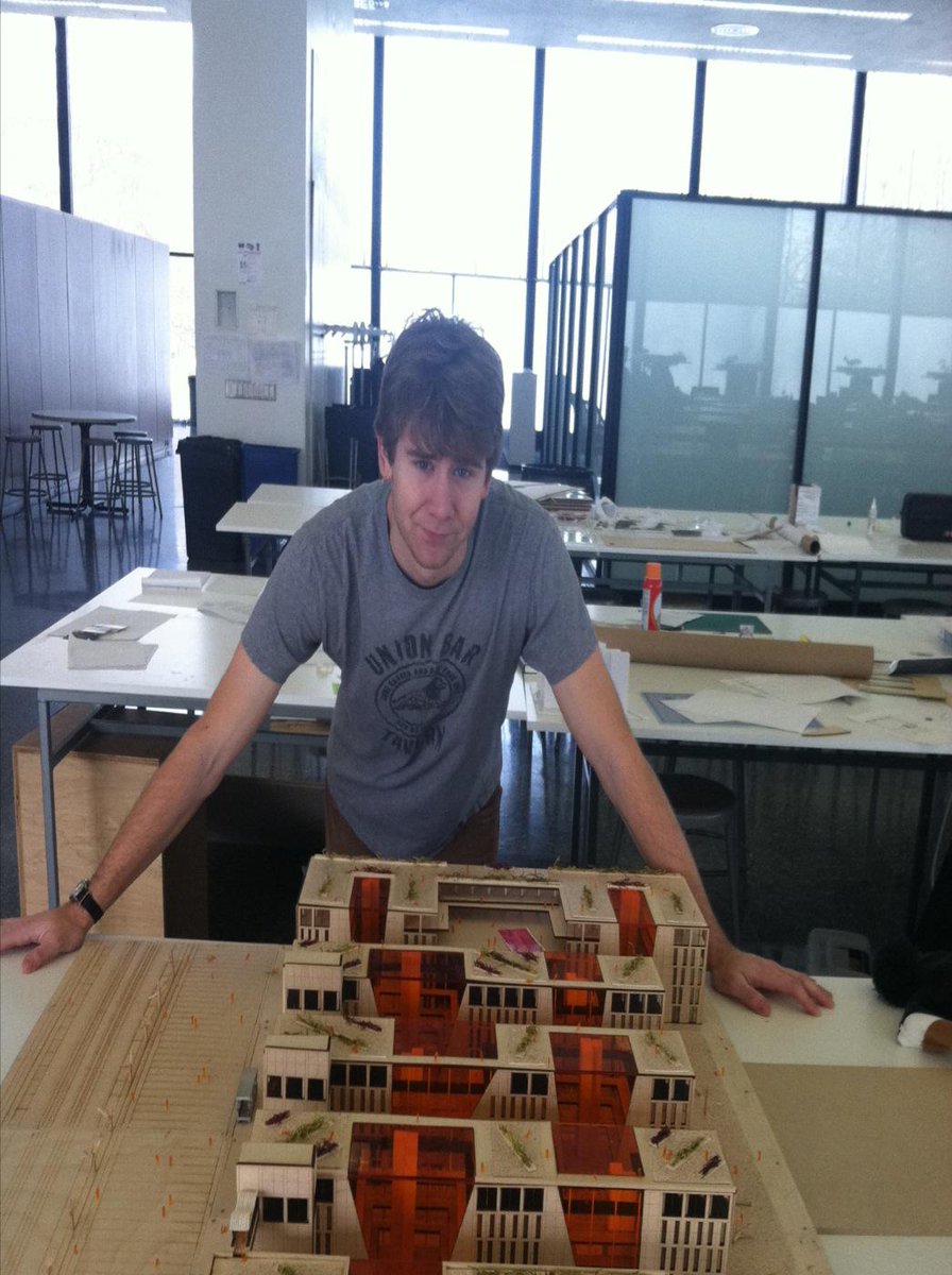 PChaccon's tweet photo. Mies? #iitAIAS http://t.co/qOeKn6QWs4