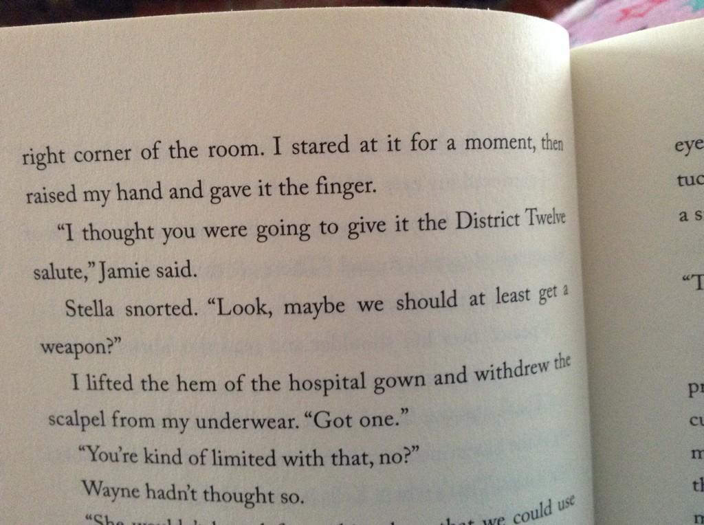 alyssa9151's tweet photo. Hunger Games reference 😄✌️@MichelleHodkin http://t.co/neyJOP5y5Q