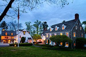 content_steady's tweet photo. Top 10 Romantic #BedandBreakfast Inns http://t.co/VNUANXzTVH @bnblovers @ChurchillManor1 @BowmansHillInn http://t.co/Lm2K2Q13uY