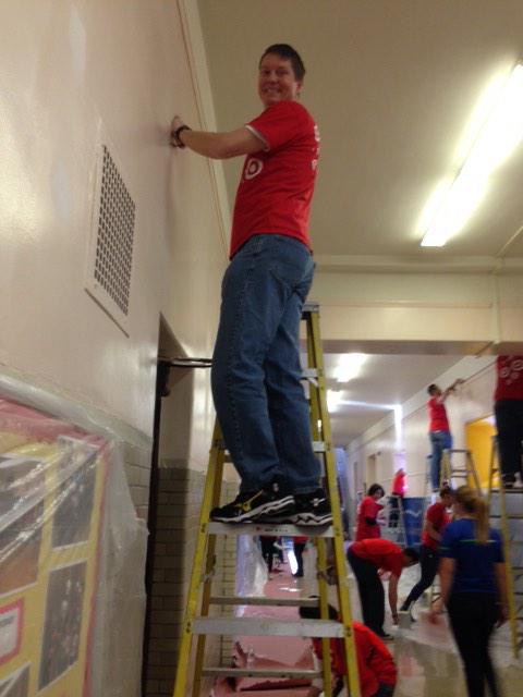 800+ <a href="/Target/">Target</a> team  #volunteering @ 7 Chicago schools for #MLKDay2015. Thank you!  @billhall43220 <a href="/ChicagoCares/">BK</a>