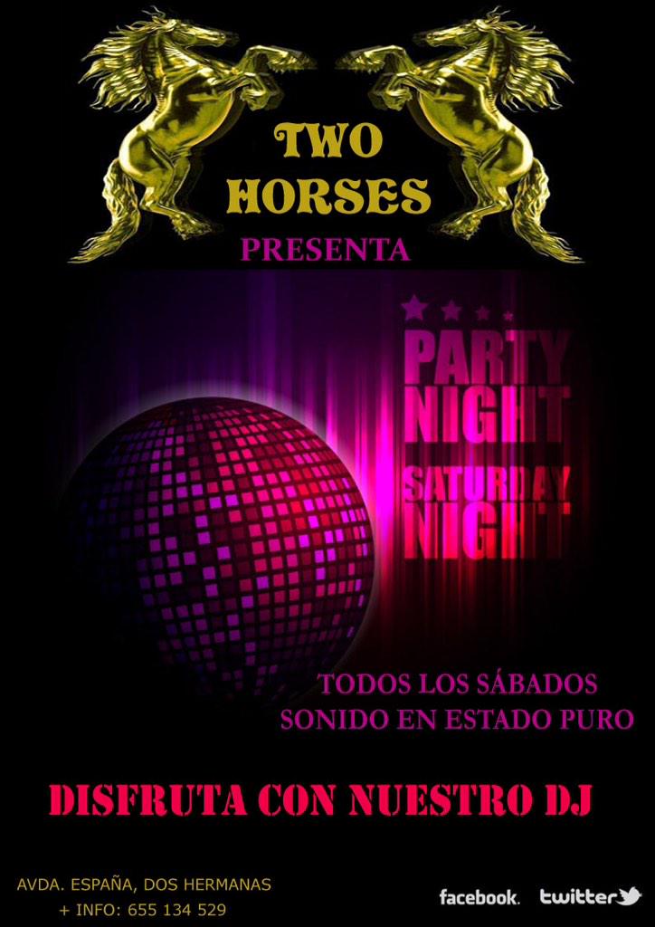 Esta noche buena música y ambiente a mano de nuestros Djs. Varias ofertas en copas y REGALOS PARA CHICAS.