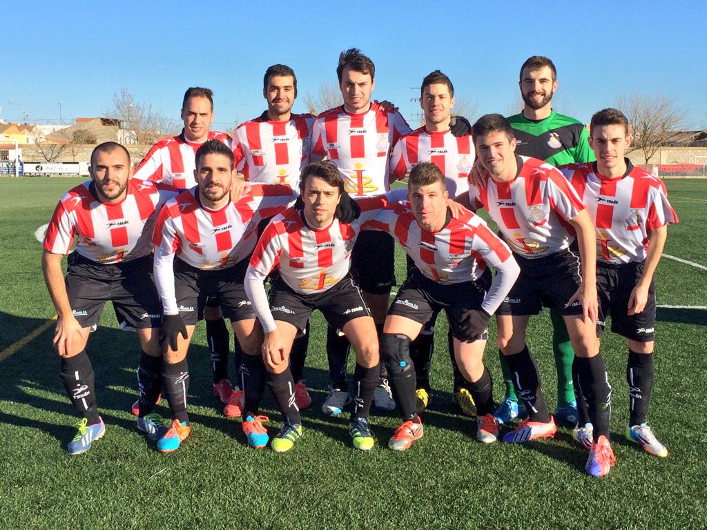AtleticoIbanesB's tweet photo. Jornada 13
@AtleticoIbanesB 2 - 0 @IssoCF (#Mario y #Sergio) http://t.co/HzGNHXPwrg