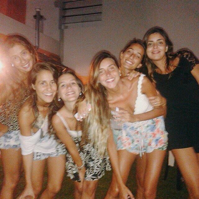 jazroman's tweet photo. 😻 @albercali @CamilaCirioni @Ki156 @Danatrobbiani #lubk 🎉 http://t.co/YyoMlHvu5p