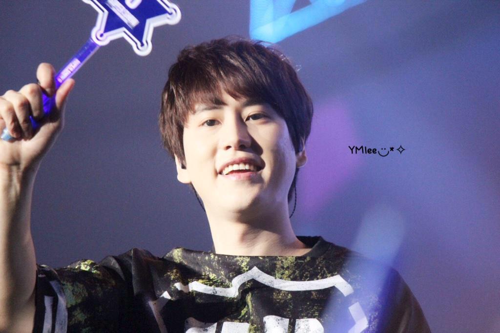 chominholic_ tweet picture