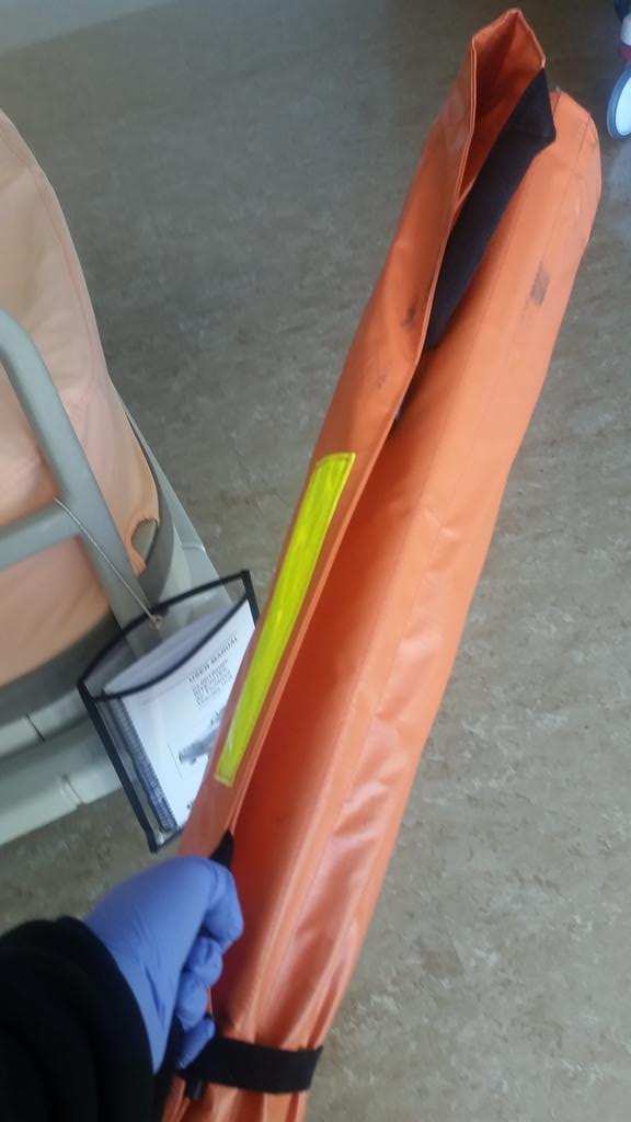 ambulance_115's tweet photo. Can't Sit In Chair so reevs it is http://t.co/Iuu7DiPXWP