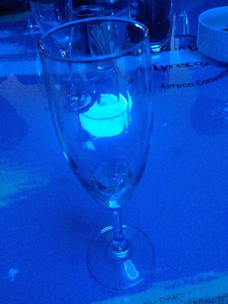 HelenTimrell's tweet image. Champagnen tog snabbt slut #lyrecoconvention2015 TILLYKKE Dorthe