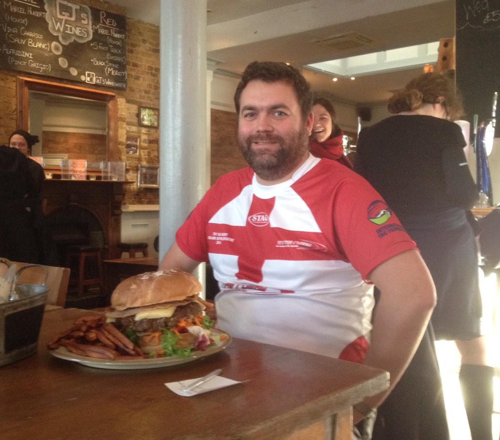 After Wandsworth Tag today, @HouseNo10 decided to take the @gjswandsworth £20 burger challenge. Think he did it?