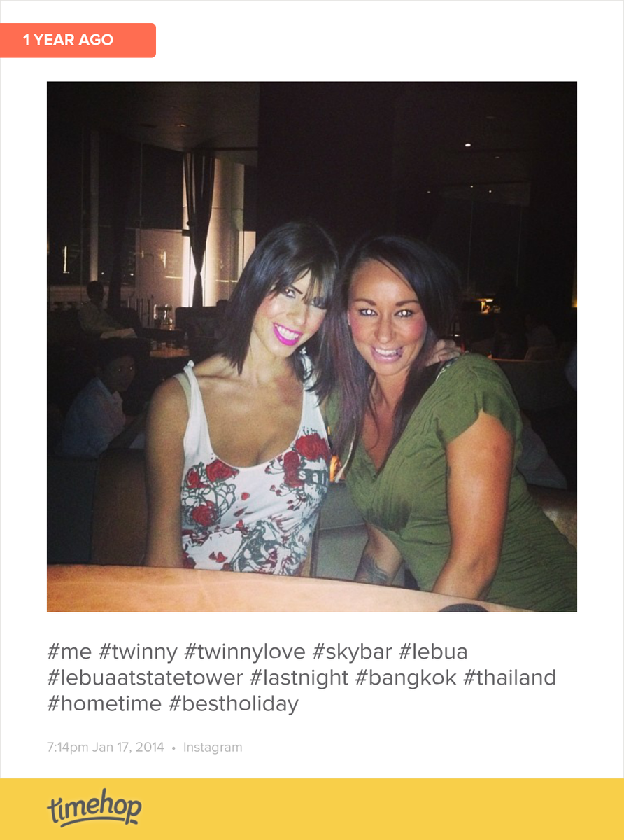 leonacorriette's tweet photo. Miss my twinny 😢😢 http://t.co/rt8R62Y3SE http://t.co/5EHHx2Prj9
