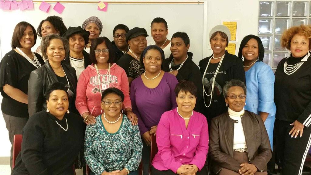 skip2myjlew's tweet photo. @MichelleObama Happy Birthday from the Women's Ministry at BBC Toledo, Oh.  God bless you!  #Flotus #pearls #bday http://t.co/MiacIcYkNX