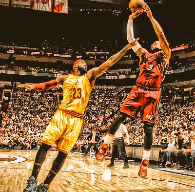 HAPPY BIRTHDAY DWYANE WADE!!!! One of the main reasons I started to play basketball! Thanks for being a role model! 