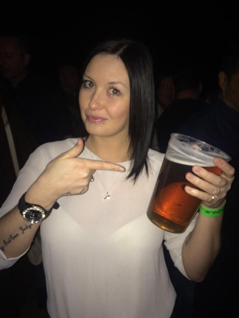 LDonksR's tweet image. Waiting to see the amazing #UB40 @TheVenueMbro #naughtypint #twicethesize