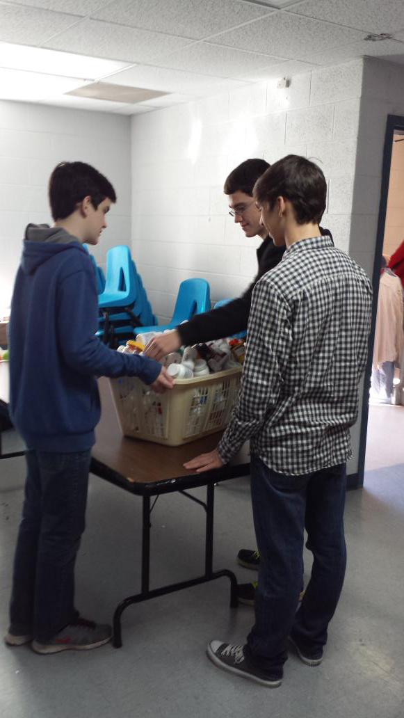 StudentMerge's tweet image. Organizing at the Montgomery Village Baptist Center. #Merge15