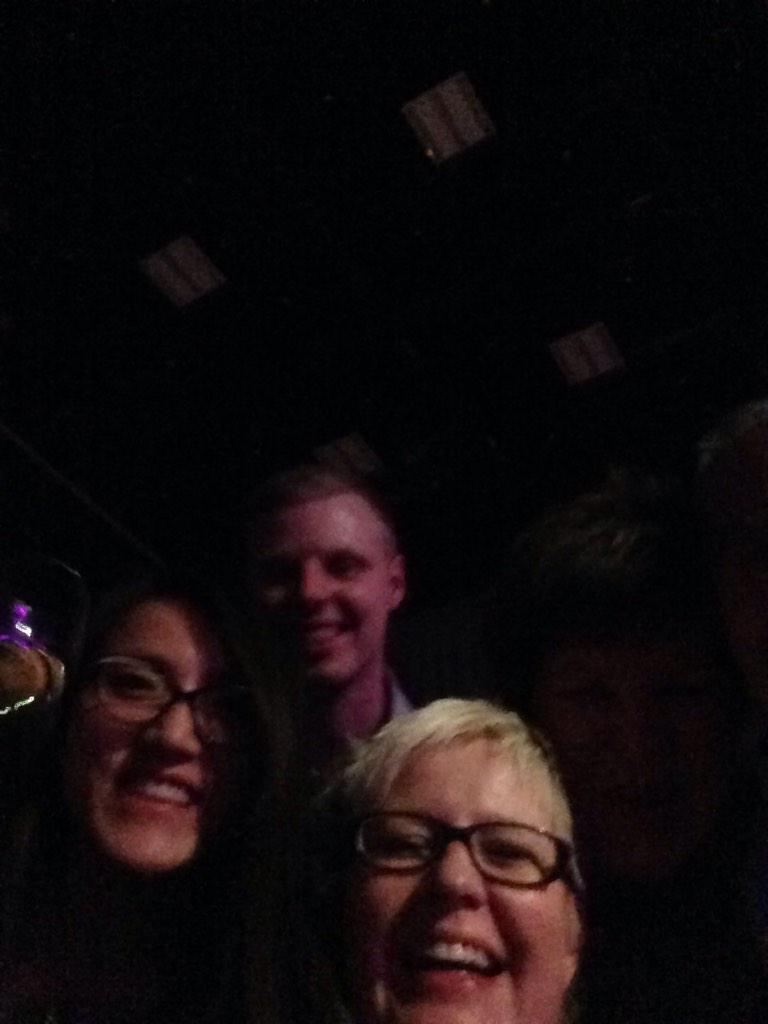 HelenTimrell's tweet image. Vi e på gång😂 vi e laddade vi e tända😂😂😂 #lyrecoconvention2015