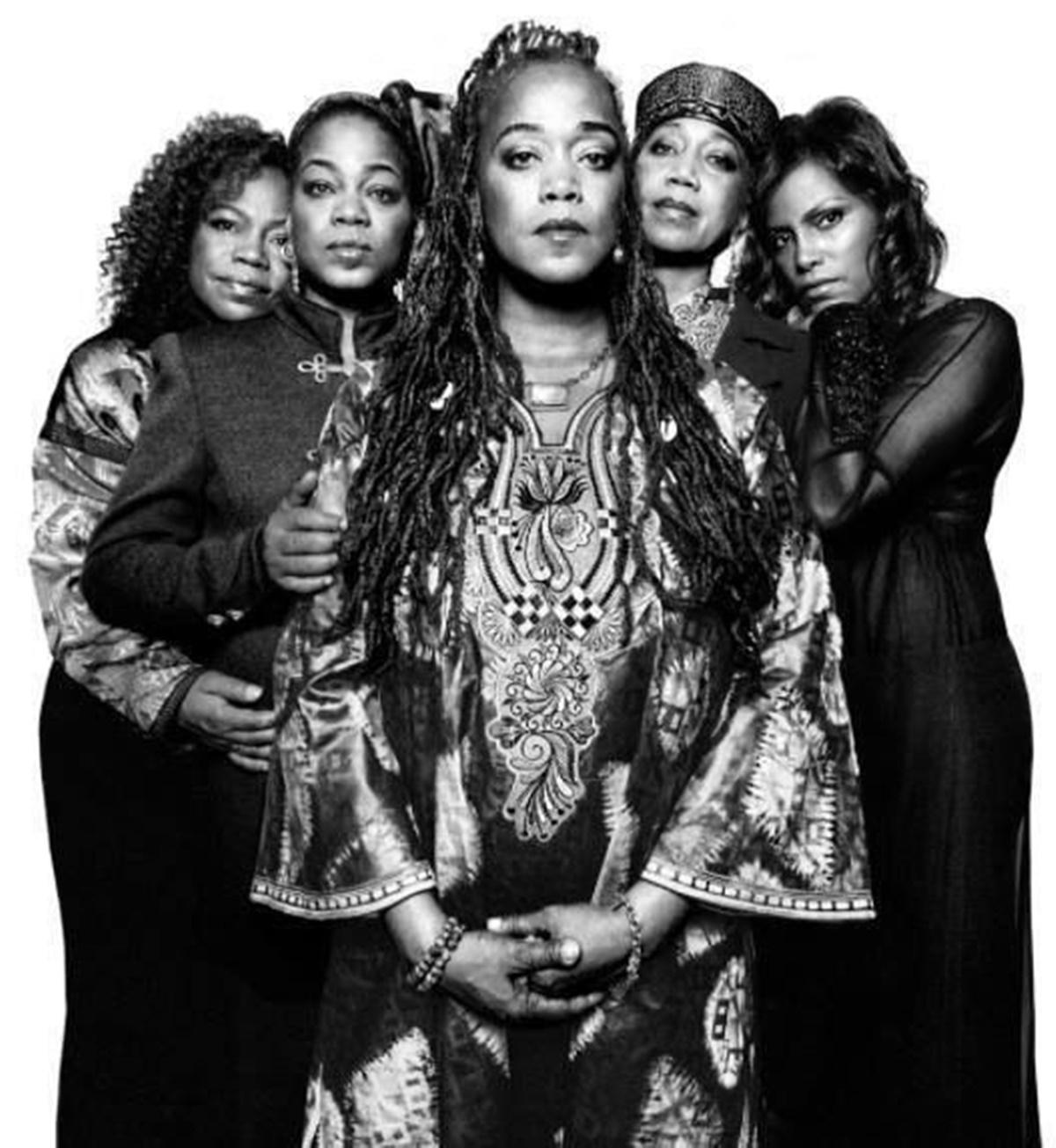 Black History Heroes on Twitter "Malcolm X and Betty Shabazz's daughters, 11/2009. Qubilah