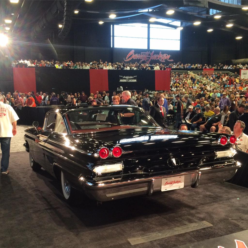 Barrett_Jackson's tweet photo. Lot #5030 1960 #Pontiac Ventura Sports SOLD! $76k.  #BarrettJackson http://t.co/fNzwNBIYas