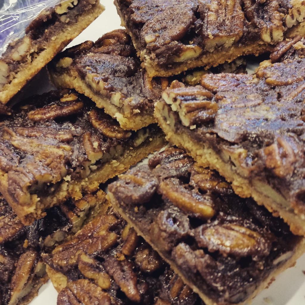 Who's ready for some #glutenfree #vegan #paleo treats tmr? Come down to seaport 9-3 for a coffee &amp;a Pecan Shortbread!